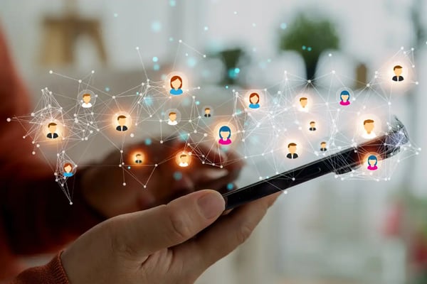 Connecter HubSpot à Ingénie : faire de vos données de réservation un moteur de relation client