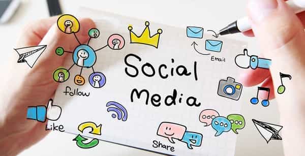 Sur cette photo, les médias sociaux et leurs différents outils.