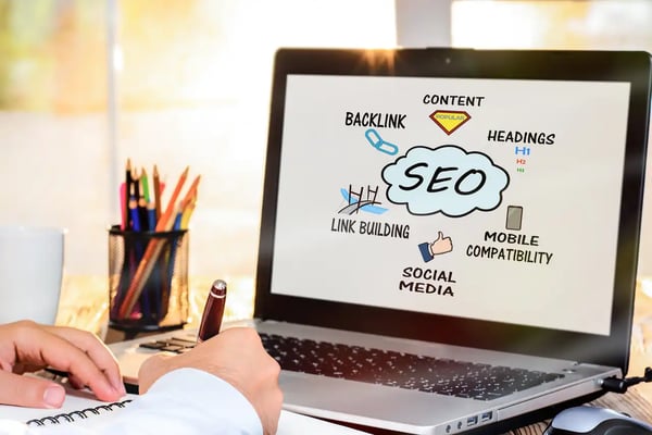 Balise canonical : notre guide SEO pour bien l’utiliser