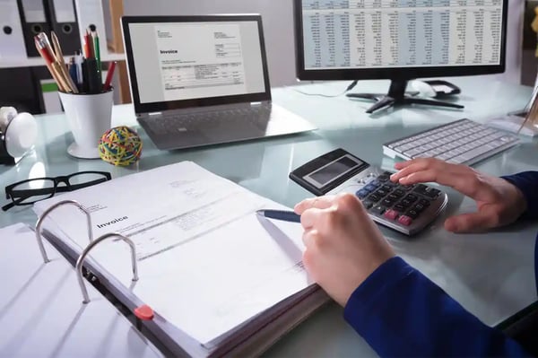 Gestion des factures et suivi financier dans le cadre d’une intégration HubSpot et Evoliz