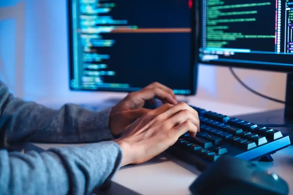 Flux CD : l’outil GitOps qui transforme vos déploiements Kubernetes