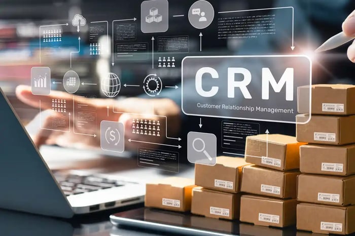 Intégration d’un CRM avec le système d’information d’une entreprise, synchronisation des données entre outils métiers et gestion de la relation client