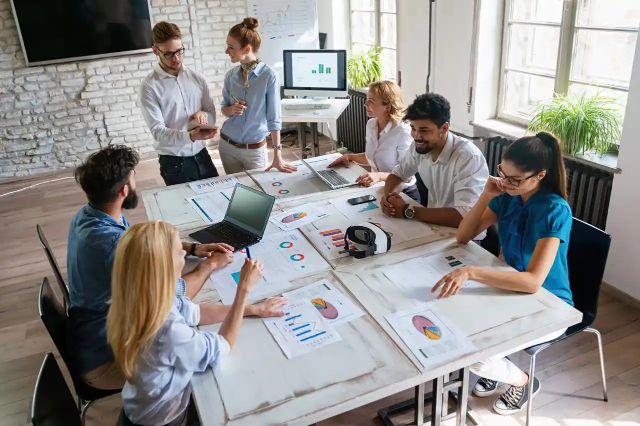 Réunion de travail chez notre client HubSpot Datasulting