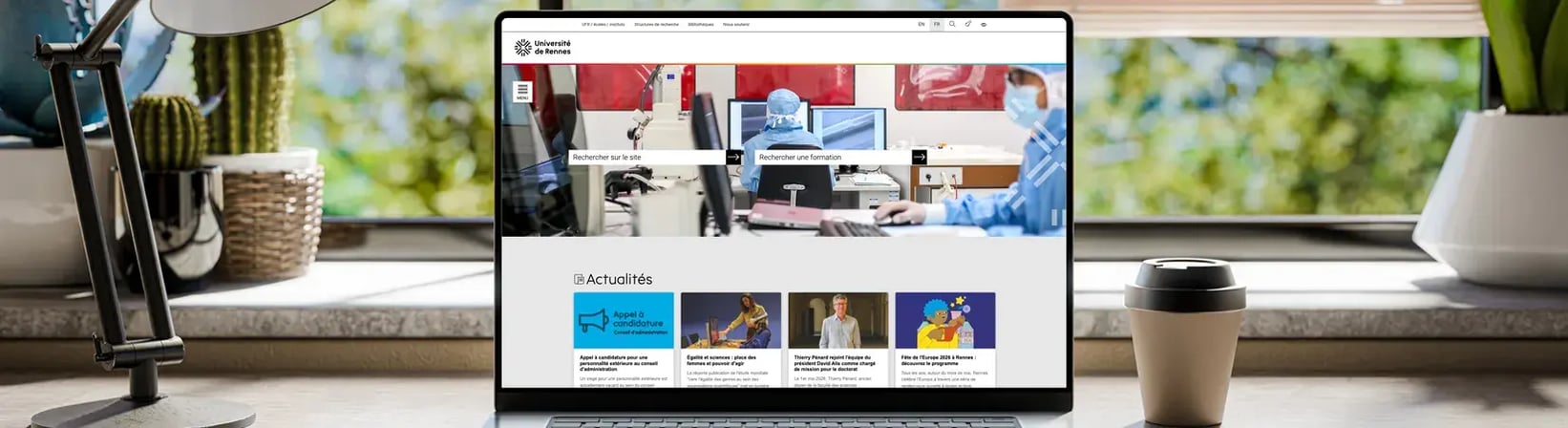 Le site de l'Université de Rennes consulté sur un ordinateur portable
